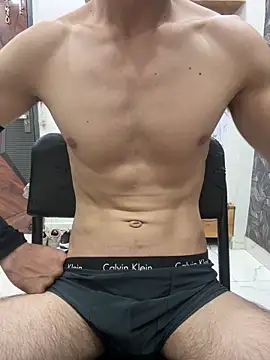 coupleyug online show from April 15, 2026, 4:36 pm