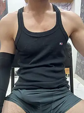 coupleyug online show from April 26, 2026, 5:38 am