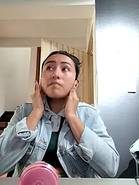 Venus Rivers online show from September 19, 2025, 1:56 pm