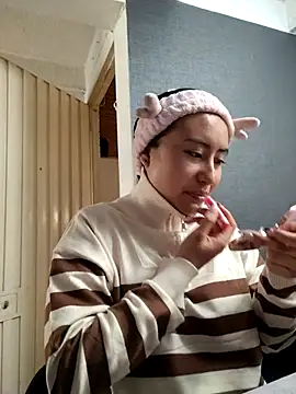 Venus Rivers online show from October 15, 2025, 1:11 pm