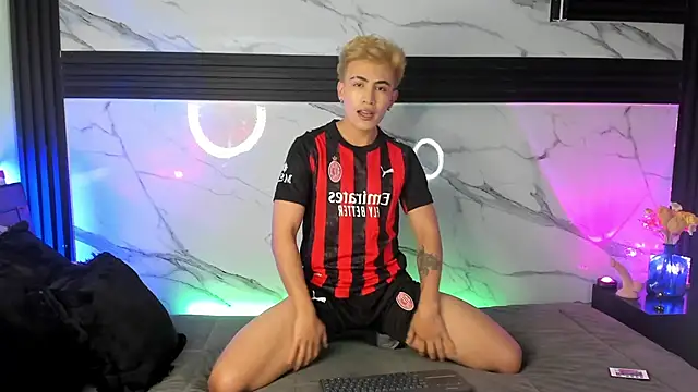 Snapshot of Saimonvela chatting on October 4, 2025, 5:38 am Saimonvela online show from October 4, 2025, 5:38 am