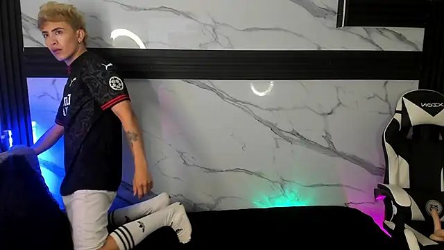 Snapshot of Saimonvela chatting on October 23, 2025, 4:34 am Saimonvela online show from October 23, 2025, 4:34 am