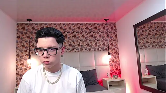 SpencerMontgomery online show from September 18, 2025, 10:34 pm