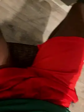 Snapshot of Trhge253 chatting on January 18, 2026, 8:34 pm Trhge253 online show from January 18, 2026, 8:34 pm