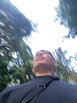 elfernh online show from October 13, 2025, 10:32 pm