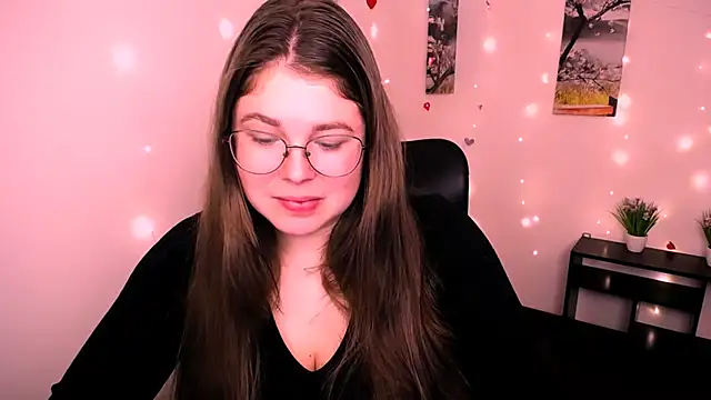  Lovely Mary online show from October 24, 2025, 6:59 pm