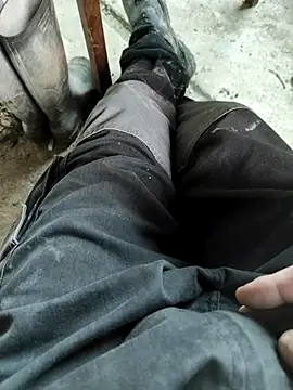 hansvonerotic1 online show from October 22, 2025, 10:37 am