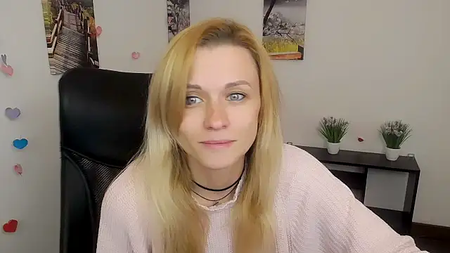 PeppyMia online show from October 12, 2025, 7:07 am