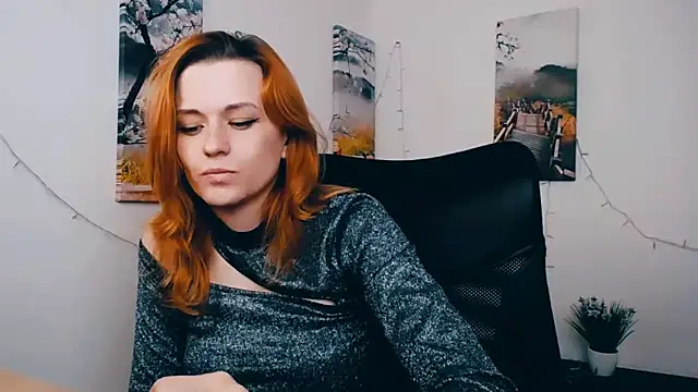 PeppyMia online show from May 12, 2026, 4:53 am