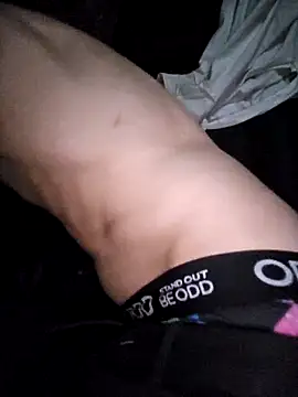 Romance32 online show from April 4, 2026, 8:56 am