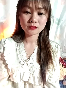 Sisi dy01 online show from May 7, 2026, 2:33 pm