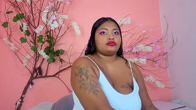 Snapshot of Cristal_hott1 chatting on February 12, 2026, 9:59 am Cristal hott1 online show from February 12, 2026, 9:59 am