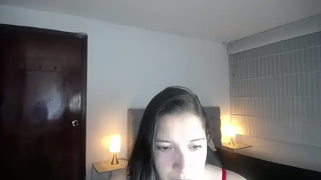 Snapshot of Agatha_bellucci_ chatting on September 20, 2025, 1:01 pm Agatha bellucci  online show from September 20, 2025, 1:01 pm