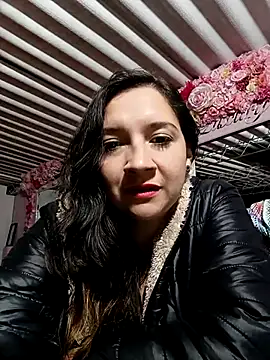 Snapshot of Agatha_bellucci_ chatting on October 1, 2025, 1:22 am Agatha bellucci  online show from October 1, 2025, 1:22 am