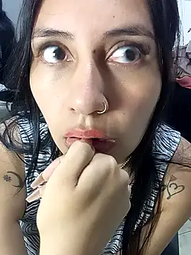 Snapshot of Nika_Hot chatting on September 23, 2025, 8:39 am Nika Hot online show from September 23, 2025, 8:39 am