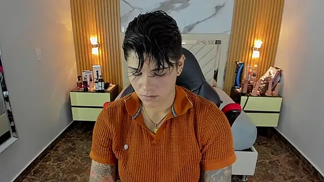 KAROLLJONES1 online show from October 20, 2025, 8:09 pm