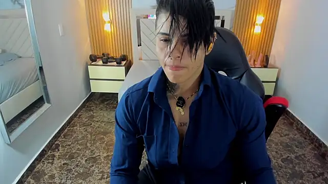 KAROLLJONES1 online show from June 30, 2026, 11:39 pm