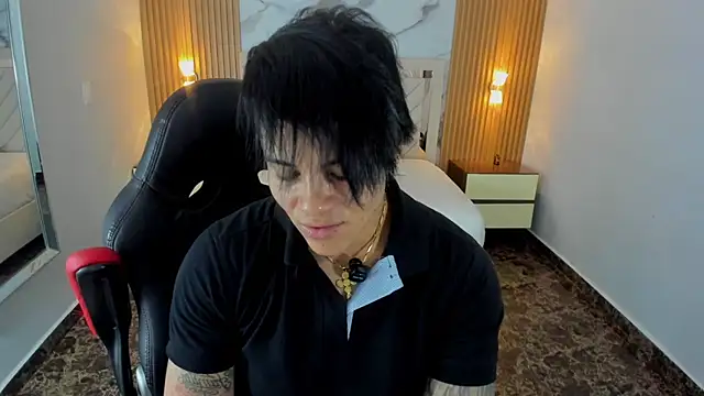 KAROLLJONES1 online show from July 6, 2026, 7:16 pm