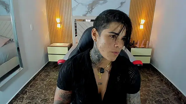 KAROLLJONES1 online show from July 18, 2026, 12:20 pm