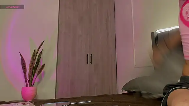 Ice Princess  online show from October 13, 2025, 6:13 am