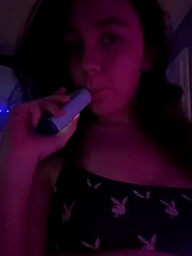 goddessmissmia online show from November 17, 2025, 8:47 pm