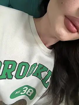 Snapshot of solaradevitta888 chatting on February 5, 2026, 4:28 am solaradevitta888 online show from February 5, 2026, 4:28 am