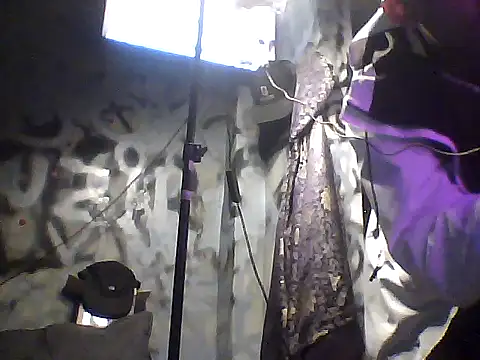 Snapshot of crisrummer chatting on October 1, 2025, 4:07 am crisrummer online show from October 1, 2025, 4:07 am