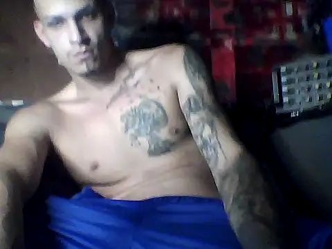 Snapshot of crisrummer chatting on November 9, 2025, 12:42 am crisrummer online show from November 9, 2025, 12:42 am