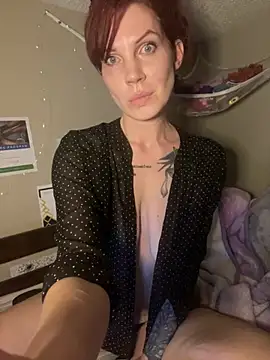 mzz lillypillxoxo online show from March 22, 2026, 1:42 am