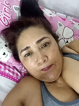 Snapshot of linda_luna29 chatting on December 23, 2025, 2:31 am linda luna29 online show from December 23, 2025, 2:31 am