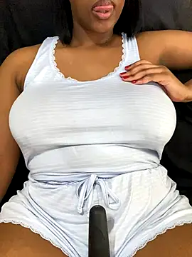 Sipsdoll online show from January 7, 2026, 11:23 am