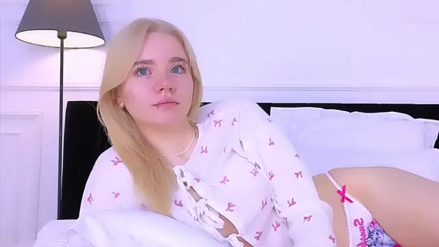 ANNABELLE LU online show from October 18, 2025, 2:25 am