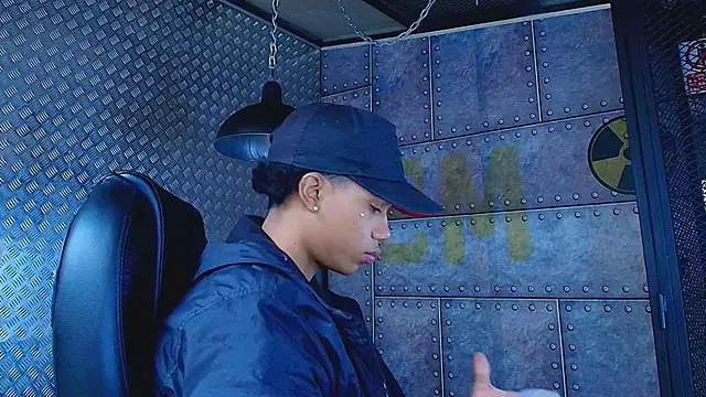 AlanCutee online show from September 25, 2025, 11:47 am