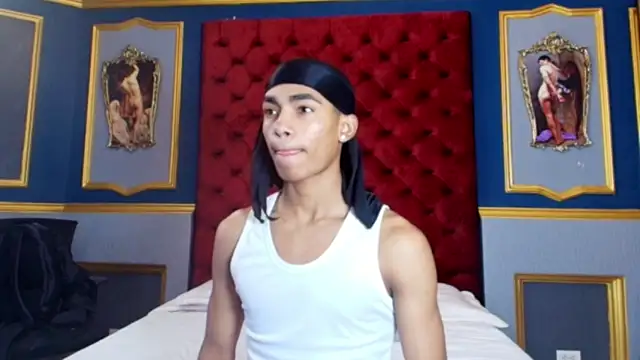 AlanCutee online show from December 15, 2025, 8:13 pm