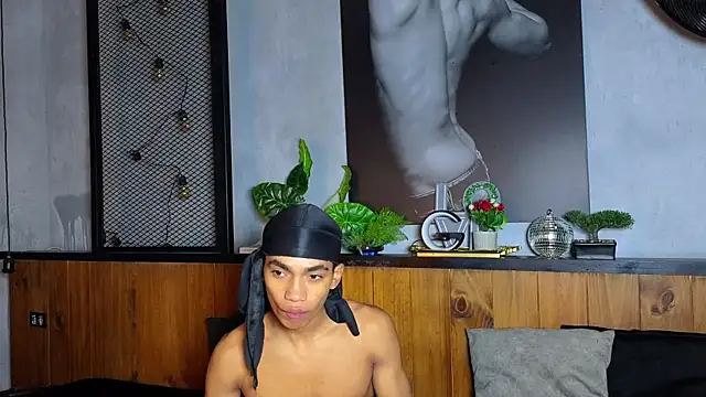 AlanCutee online show from May 6, 2026, 12:10 pm