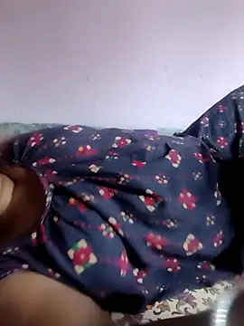 Cute-Swewty online show from October 27, 2025, 10:41 am