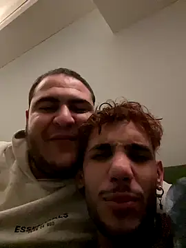 Lapatrona  online show from December 3, 2025, 1:57 am