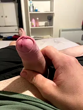 bigdicklad online show from September 14, 2025, 9:36 pm