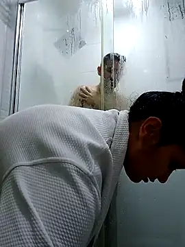 Snapshot of Esmeralda333 chatting on September 26, 2025, 2:32 pm Esmeralda333 online show from September 26, 2025, 2:32 pm