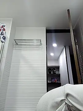 Snapshot of Esmeralda333 chatting on October 1, 2025, 8:15 pm Esmeralda333 online show from October 1, 2025, 8:15 pm