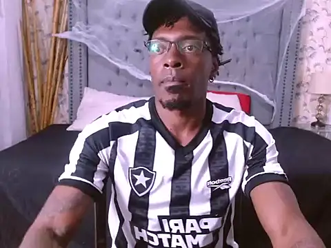 adesstone online show from October 24, 2025, 2:08 am