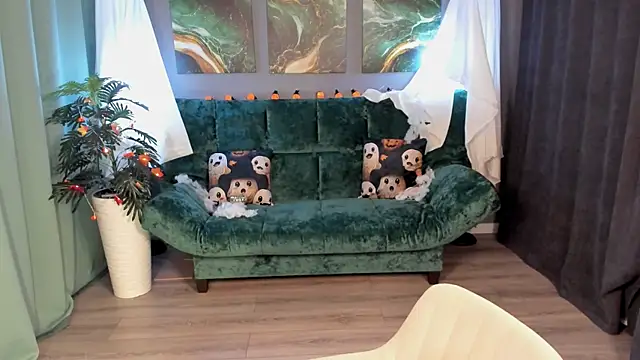 AnoraDark online show from October 12, 2025, 7:24 pm