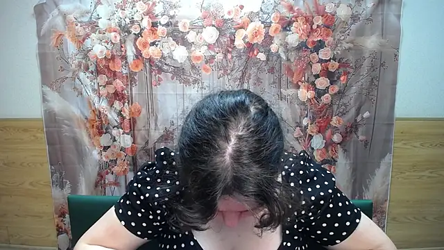 NeonilaLisova online show from February 2, 2026, 12:15 pm