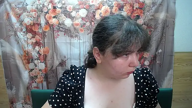 NeonilaLisova online show from July 15, 2026, 5:02 am