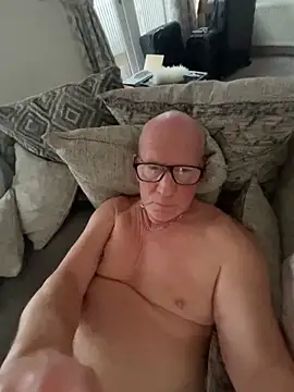 Snapshot of philefc chatting on February 18, 2026, 4:14 pm philefc online show from February 18, 2026, 4:14 pm