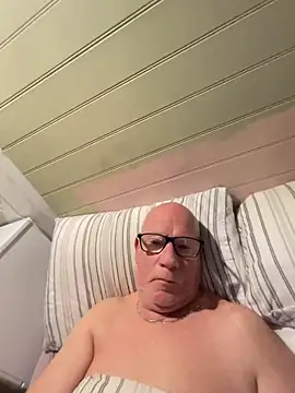 Snapshot of philefc chatting on February 19, 2026, 7:26 am philefc online show from February 19, 2026, 7:26 am