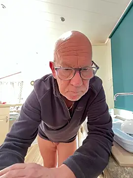 Snapshot of philefc chatting on March 16, 2026, 9:57 am philefc online show from March 16, 2026, 9:57 am