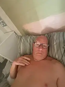 Snapshot of philefc chatting on March 26, 2026, 7:25 am philefc online show from March 26, 2026, 7:25 am