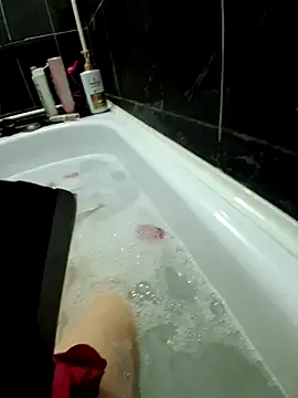 Anayssa  online show from February 14, 2026, 6:15 pm