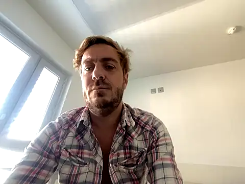 Snapshot of 3615-ULLA chatting on October 1, 2025, 10:43 am 3615-ULLA online show from October 1, 2025, 10:43 am